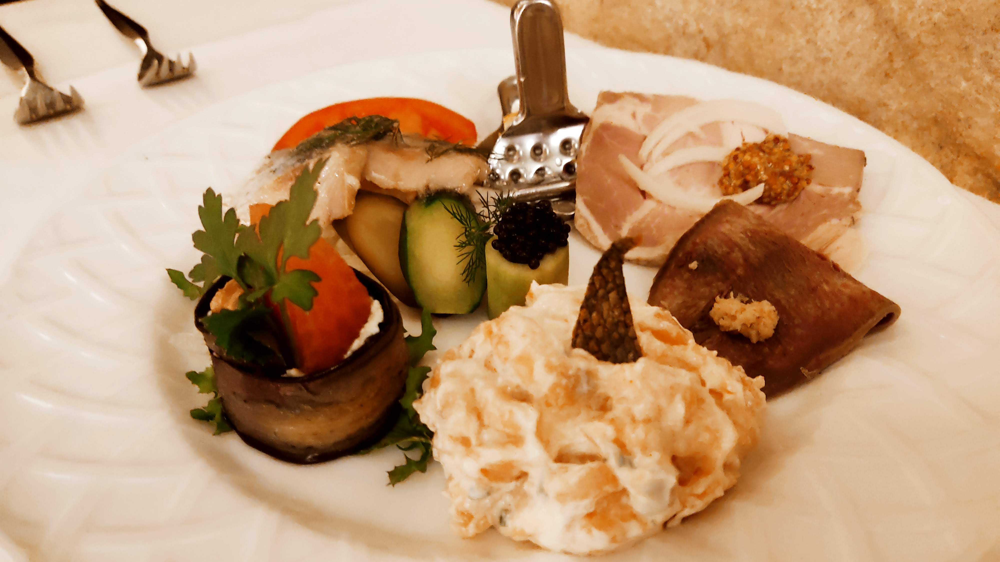 【東京都/新宿】スンガリー新宿東口本店/ロシアを体感できる美味しいレストラン｜きらひび 旅行記や食べ歩きグルメ&クレジットカードなどの雑記ブログ